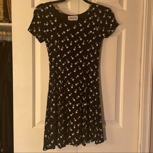 Black daisy mini dress